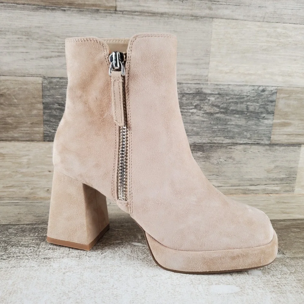 Dolce Vita Adryana Womens Platform Booties Sz 6.5 Sand Suede Block Heel Side Zip